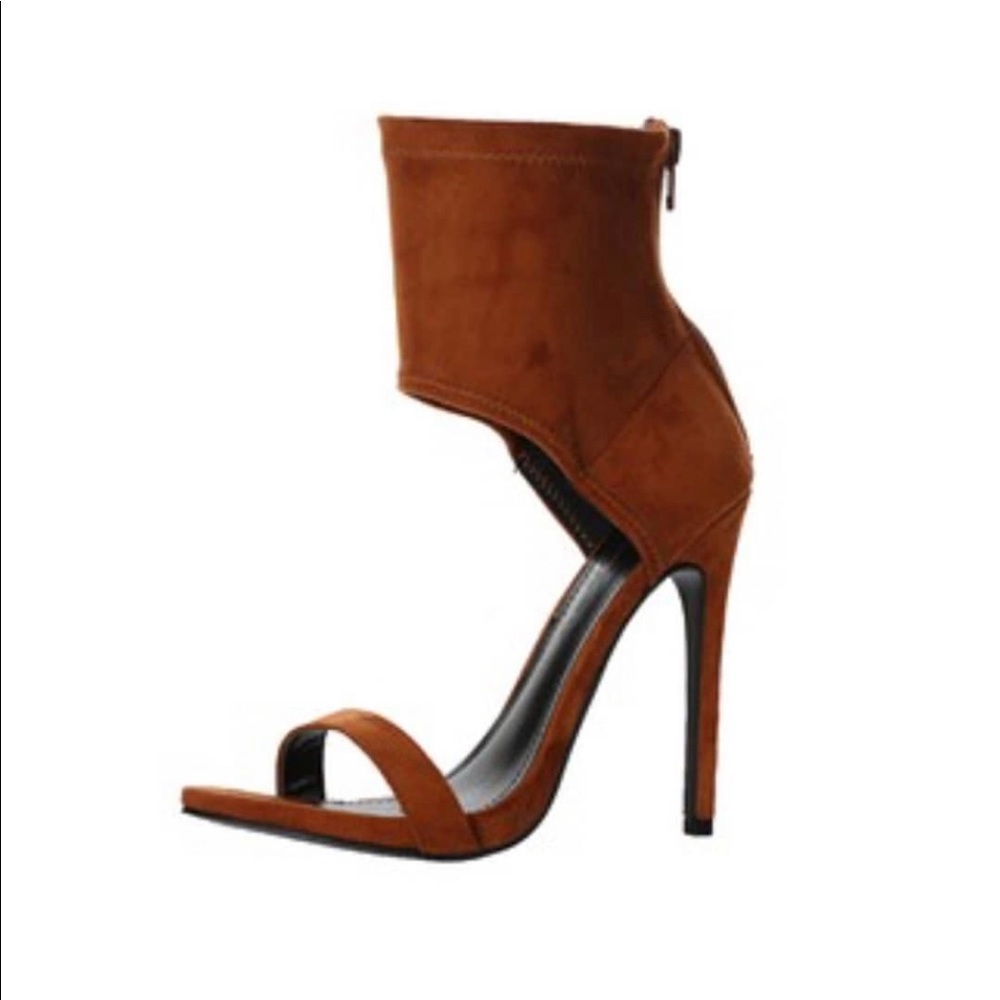 Brand new heels, 4 inches.